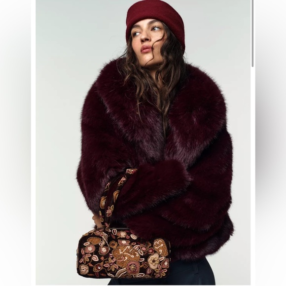 ZARA VELVET FLORAL EMBROIDERED SHOULDER BAG - Picture 2 of 8